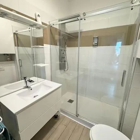 Apartment Place Malespine Proche Port Vauban *