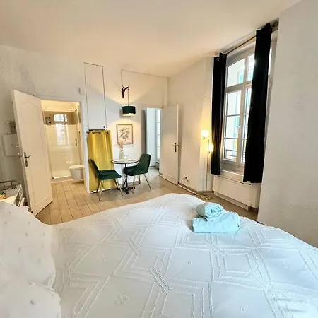 Apartment Place Malespine Proche Port Vauban Antibes
