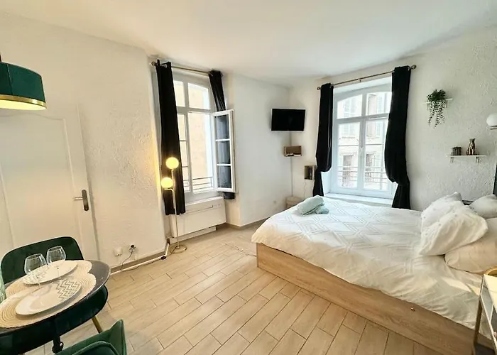 شقة Place Malespine Proche Port Vauban أنتيب