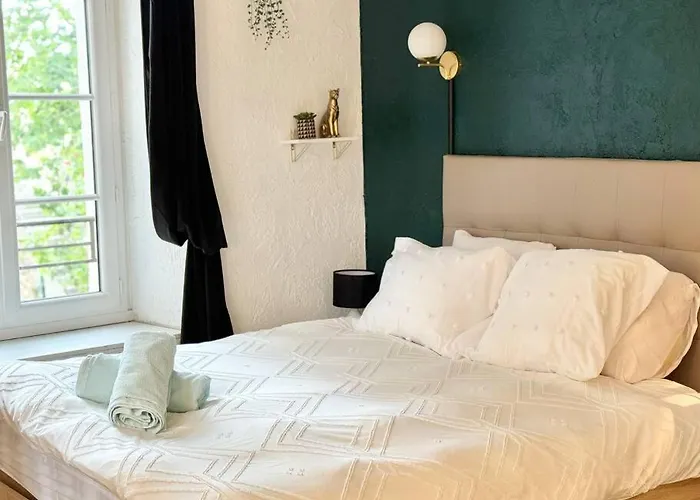 Place Malespine Proche Port Vauban أنتيب